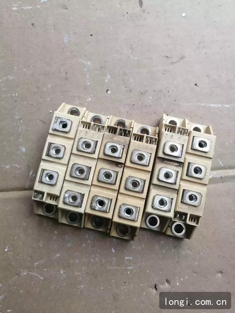SKKH57-16E西門康（kāng）整流橋拆機模塊適用於（yú）ABB變頻器ACS800 現貨 03.jpg