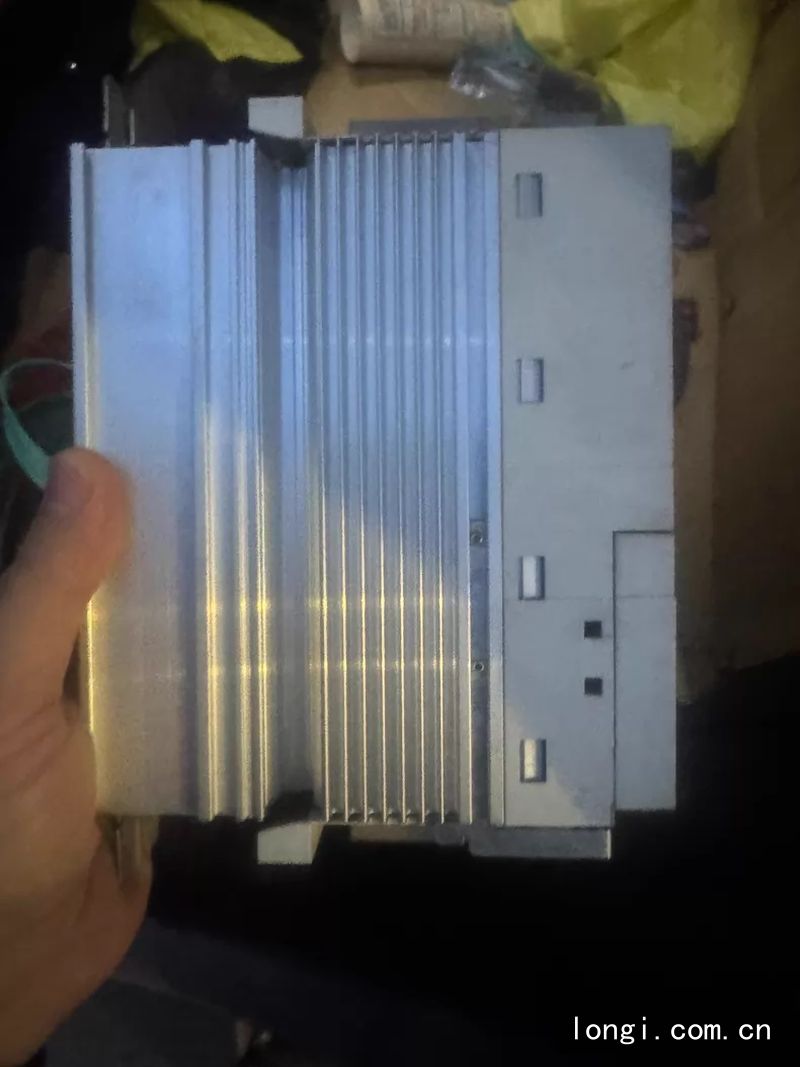 倫茨Lenze變頻器 E82EV551-2C200 拆機現貨 03.jpg
