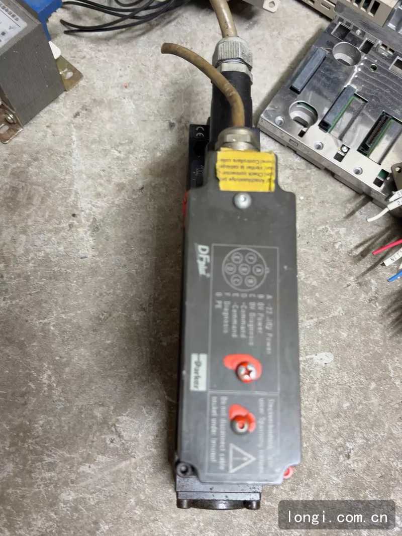 PARKER DFplus比例（lì）閥 Technology 24VDC 拆機現貨 02.jpg